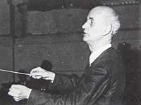 Wilhelm Furtwangler conducting